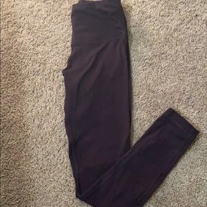 Yogalicious leggings. Dark purple.